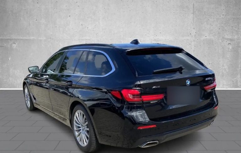 BMW Série 5 530e xDrive Touring - photo 5