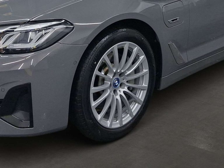 BMW Série 5 530e Touring - photo 6