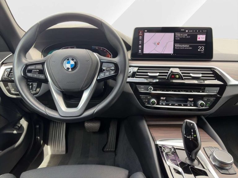 BMW Série 5 520d Touring - photo 8