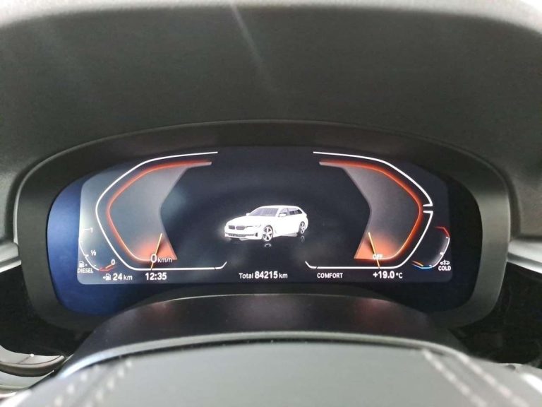 BMW Série 5 520d Touring - photo 8