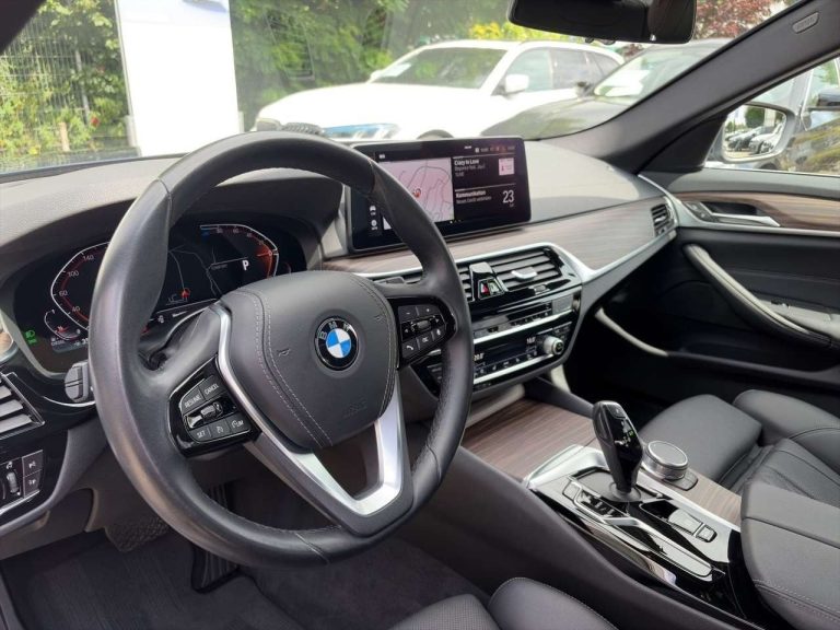 BMW Série 5 520d Touring - photo 9