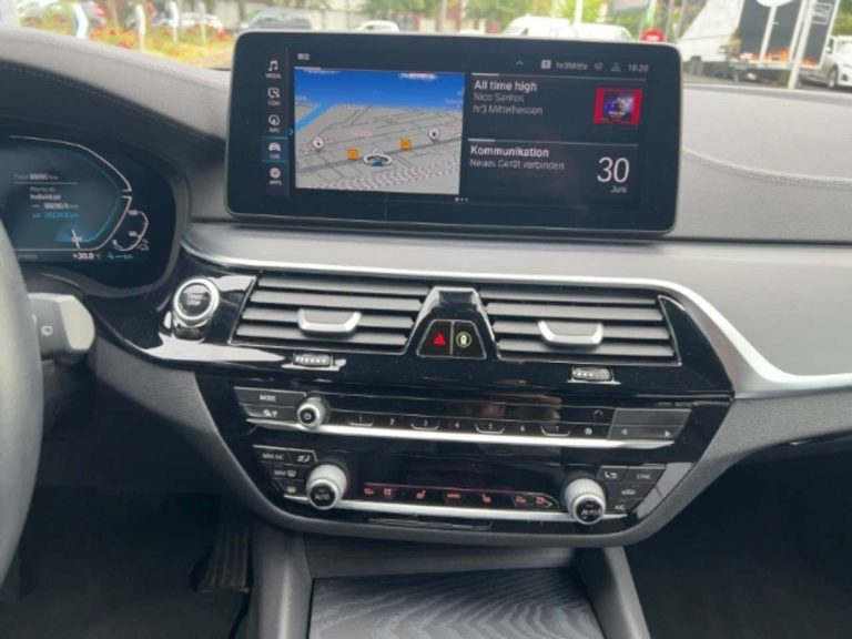 BMW Série 5 520e Touring - photo 9