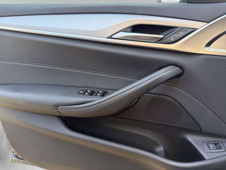 BMW Série 5 520d Touring - photo 9