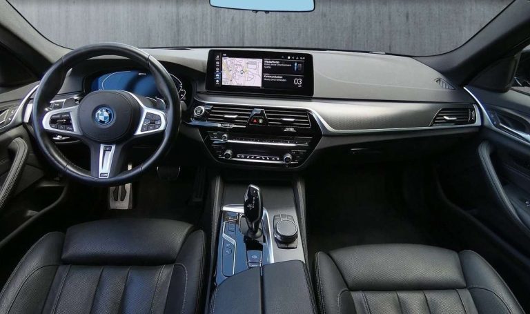 BMW Série 5 530e xDrive Touring M Sport - photo 5