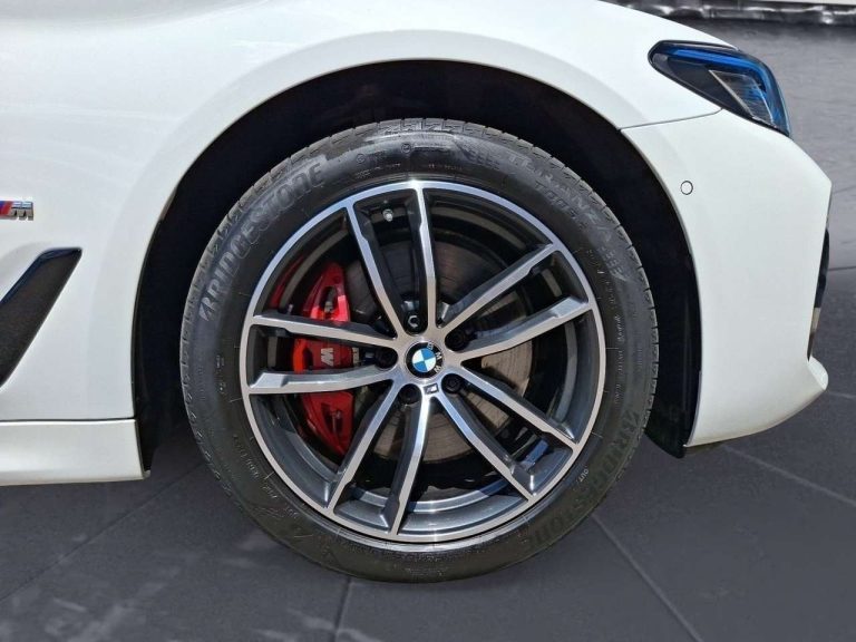 BMW Série 5 520d Touring M Sport Pro - photo 12