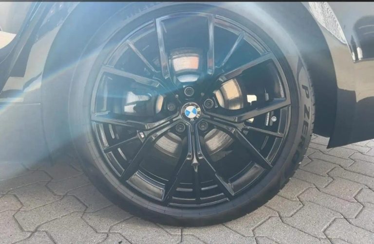 BMW Série 5 520i Touring M Sport - photo 12