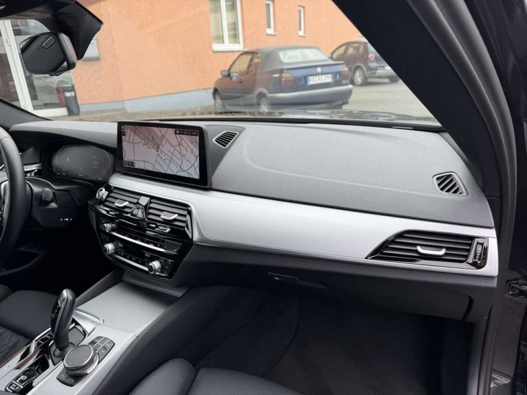 BMW Série 5 Touring 520d - photo 13