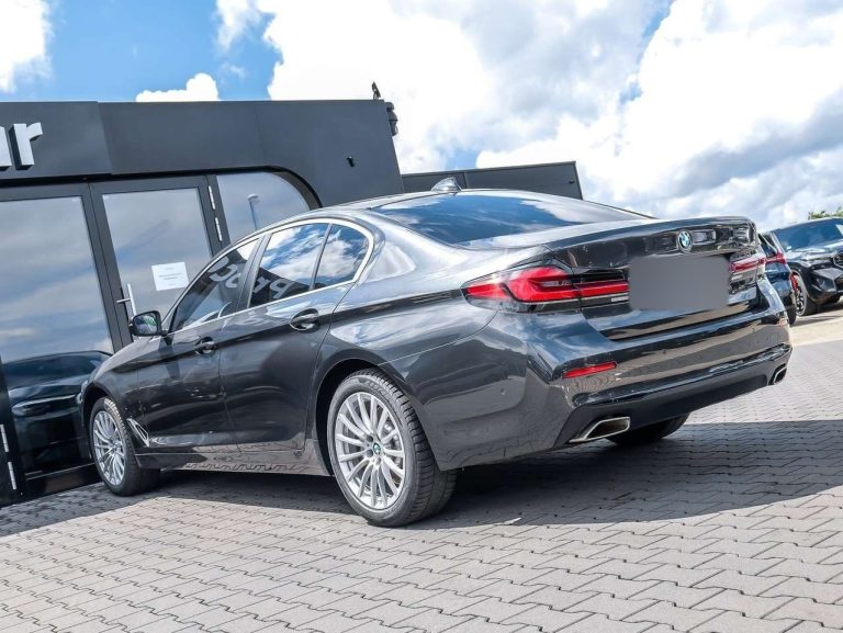 BMW Série 5 520d - photo 2
