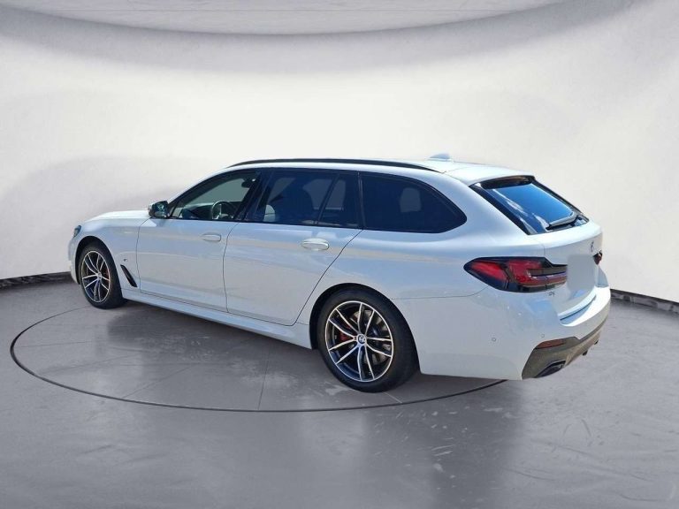 BMW Série 5 520d Touring M Sport Pro - photo 2