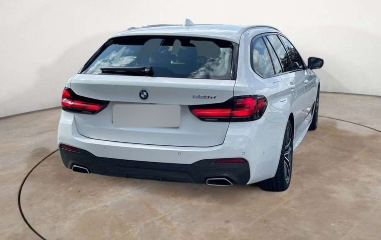 BMW Série 5 520d Touring M Sport - photo 2