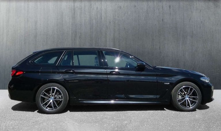 BMW Série 5 530e xDrive Touring M Sport - photo 3