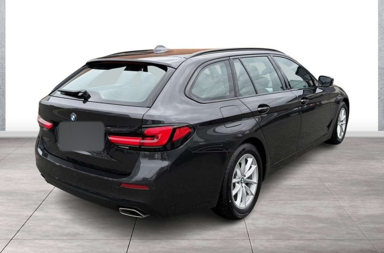 BMW Série 5 Touring 520d - photo 4