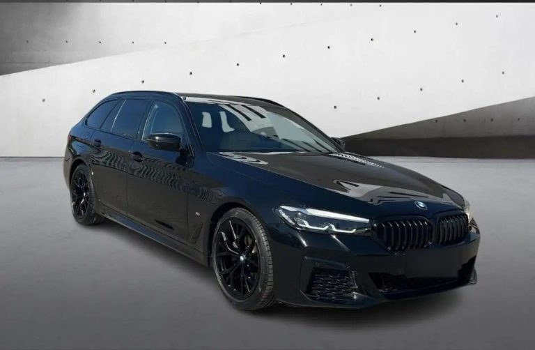 BMW Série 5 520i Touring M Sport - photo 5