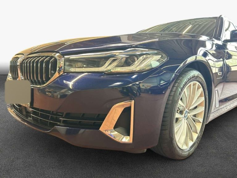 BMW Série 5 530e xDrive Touring Luxury Line - photo 6