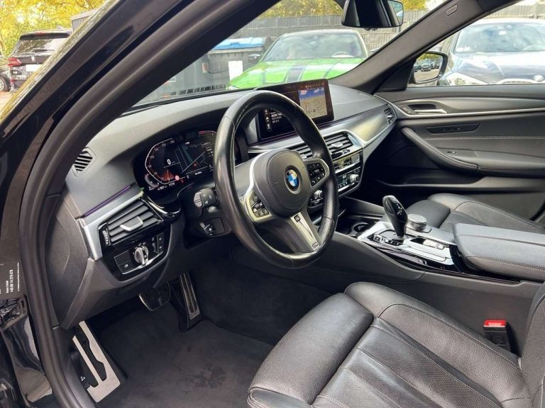 BMW Série 5 Touring 520d M Sport - photo 6