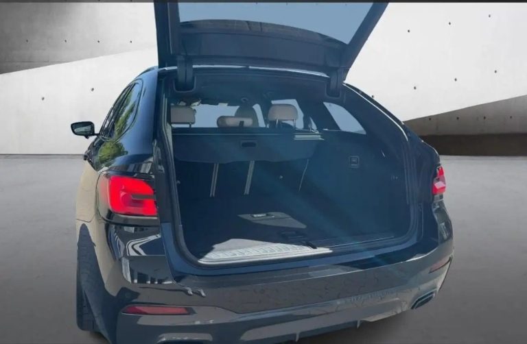 BMW Série 5 520i Touring M Sport - photo 6