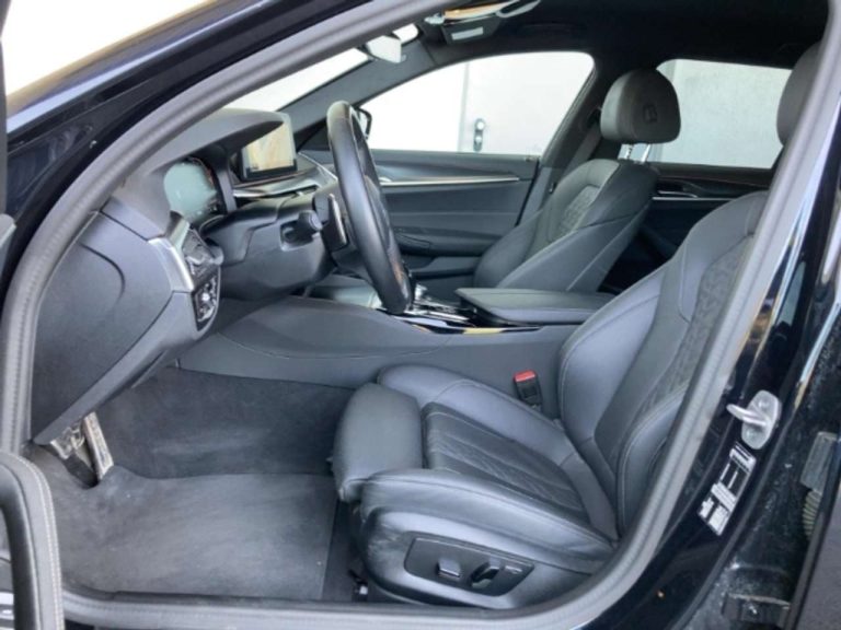 BMW Série 5 520d Touring M Sport - photo 7