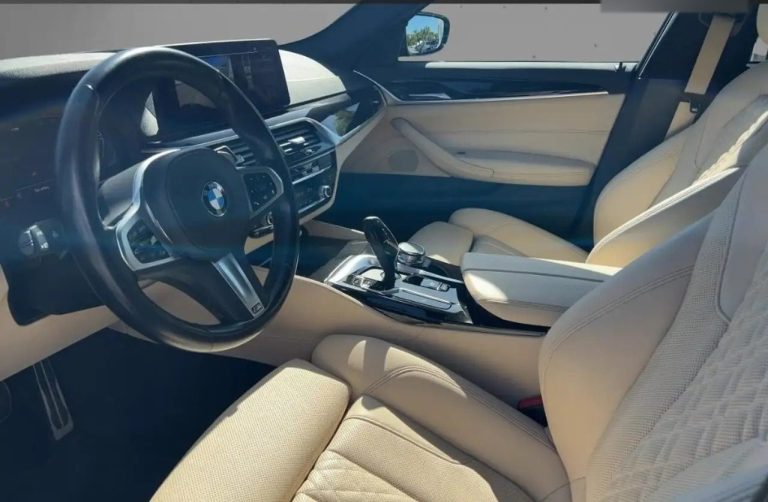 BMW Série 5 520i Touring M Sport - photo 7