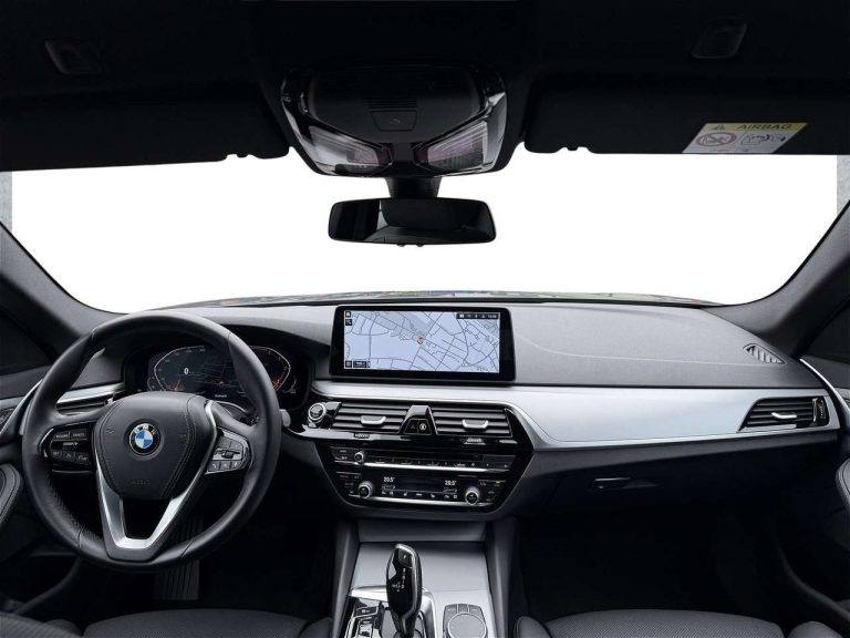 BMW Série 5 Touring 520d - photo 8