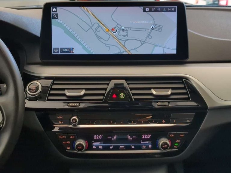 BMW Série 5 520i Touring - photo 9