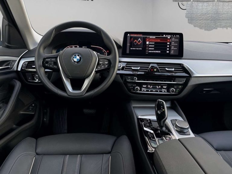 BMW Série 5 530e Touring - photo 8
