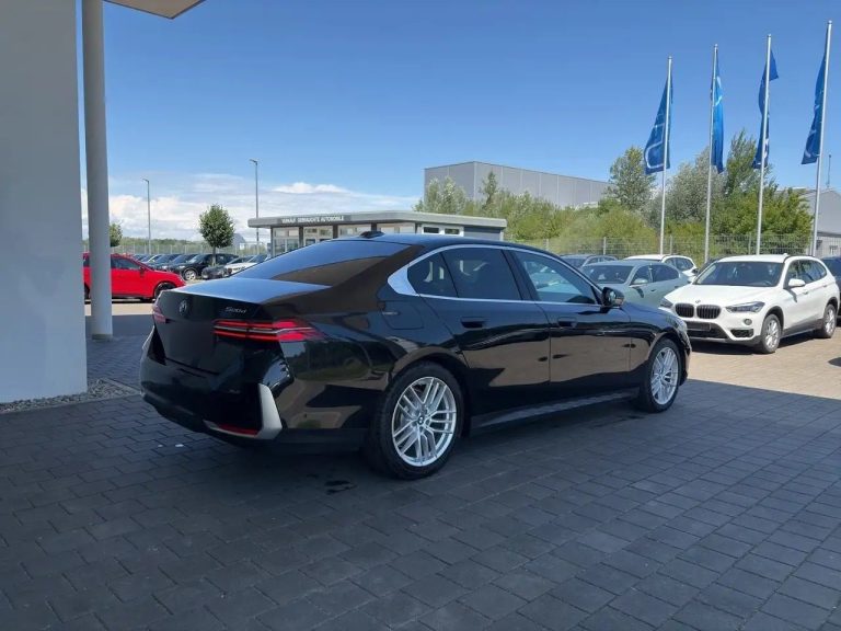BMW Série 5 520d xDrive - photo 6
