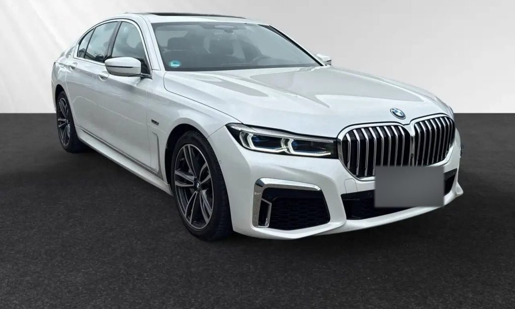 BMW Série 7 745e M Sport