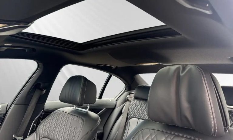 BMW Série 7 745e M Sport - photo 15
