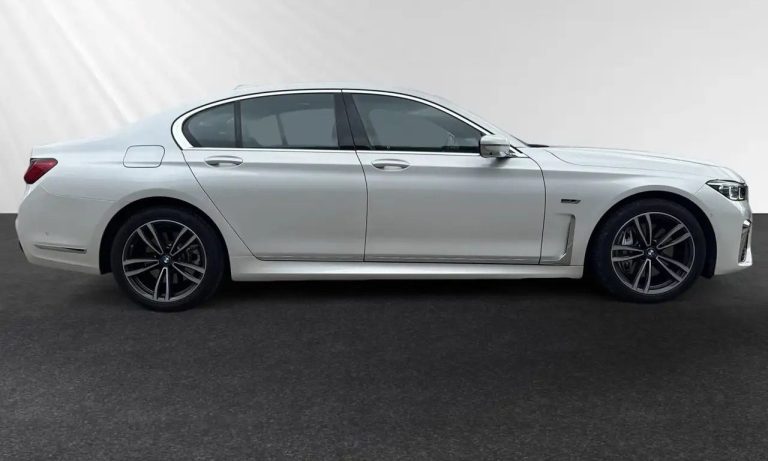 BMW Série 7 745e M Sport - photo 2