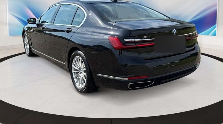 BMW Série 7 745Le xDrive - photo 3