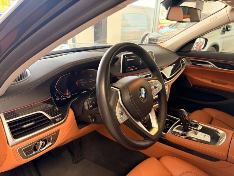 BMW Série 7 740d xDrive - photo 6