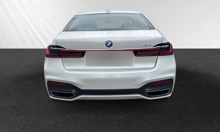BMW Série 7 745e M Sport - photo 6