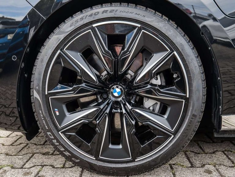 BMW Série 7 750e xDrive - photo 12