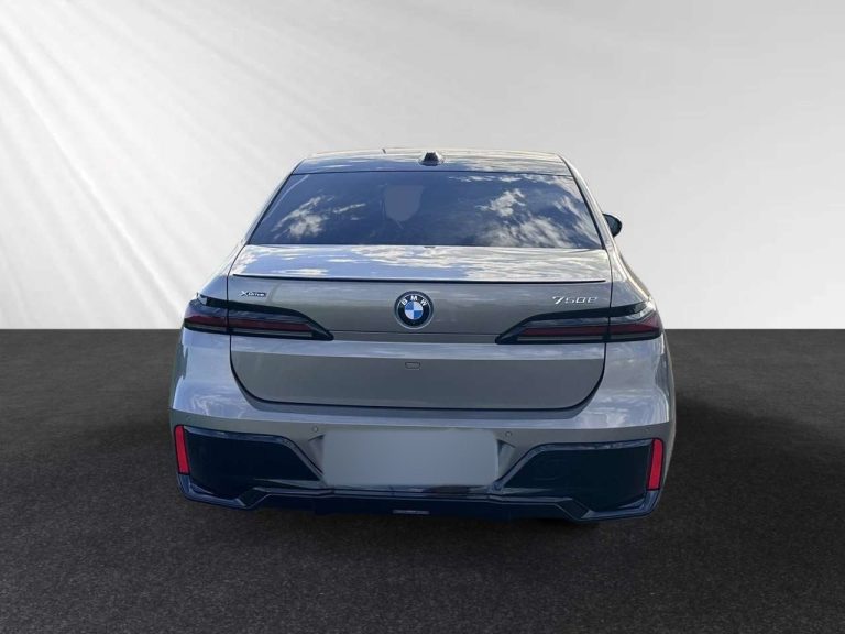 BMW Série 7 750e xDrive - photo 5