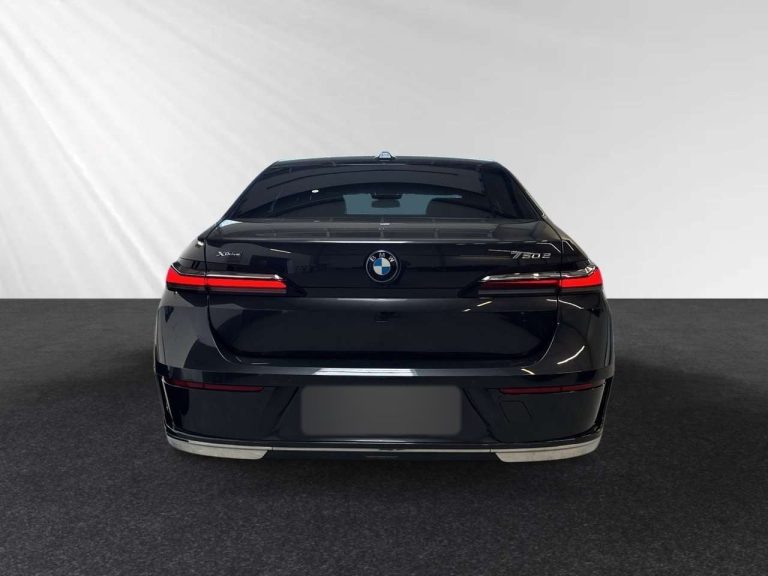 BMW Série 7 750e xDrive - photo 5