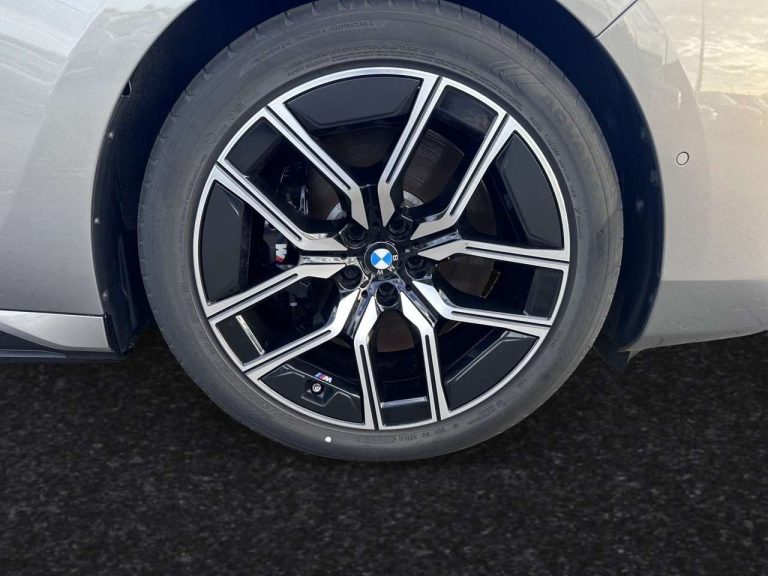 BMW Série 7 750e xDrive - photo 6