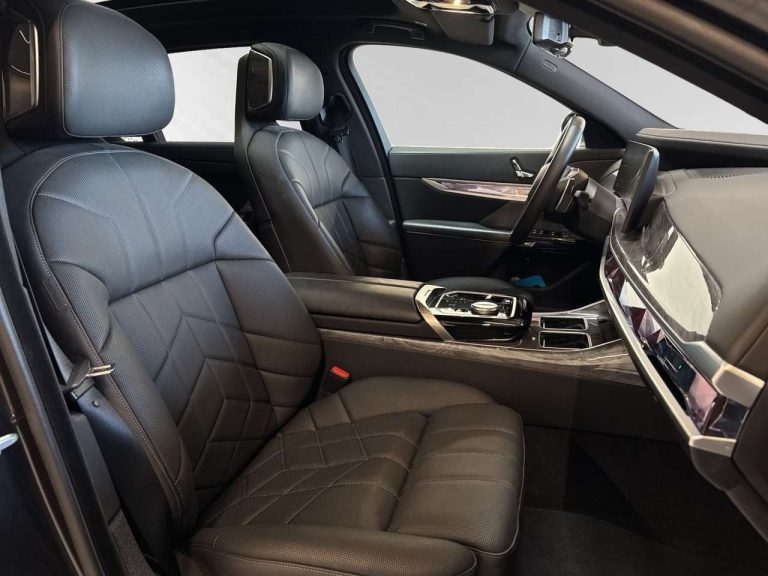 BMW Série 7 750e xDrive - photo 6