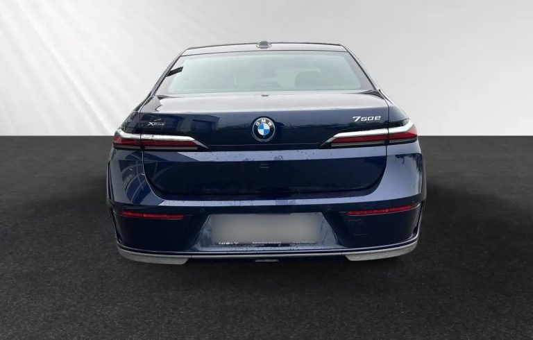 BMW Série 7 750e xDrive - photo 6