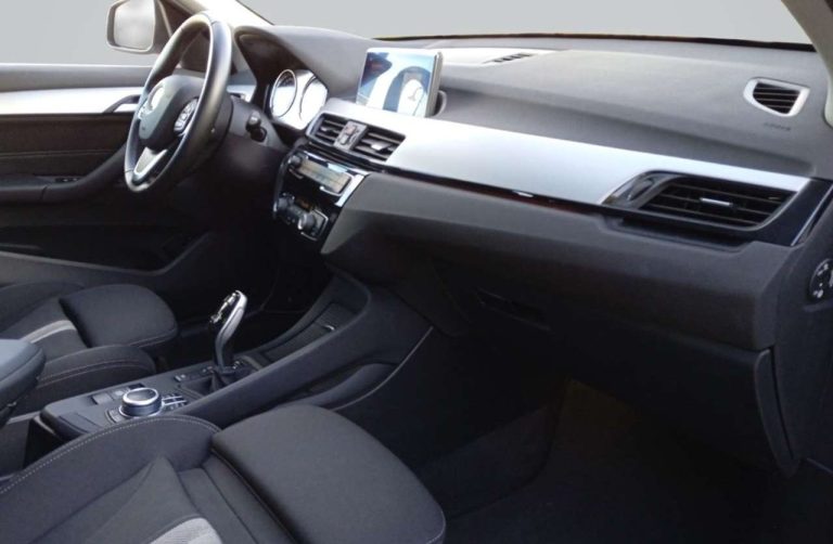 BMW X1 xDrive20i Advantage - photo 10