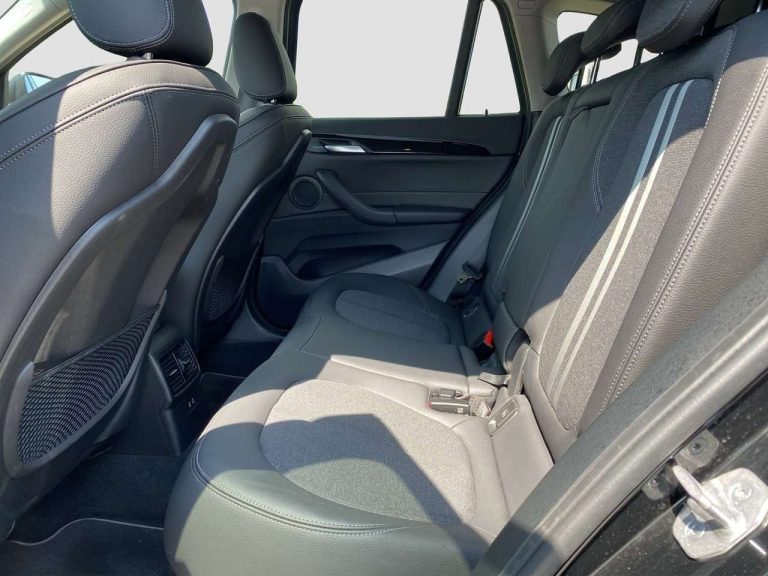 BMW X1 xDrive18d Sport Line - photo 12