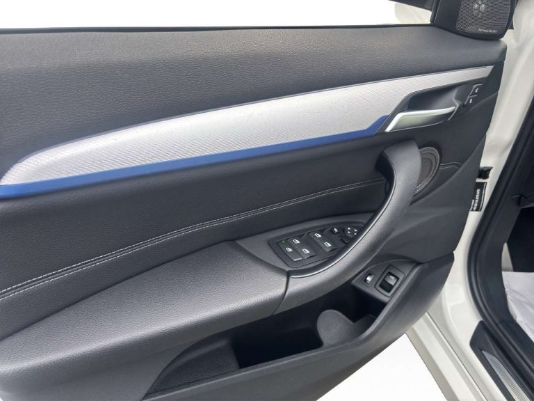 BMW X1 xDrive25e M Sport - photo 10