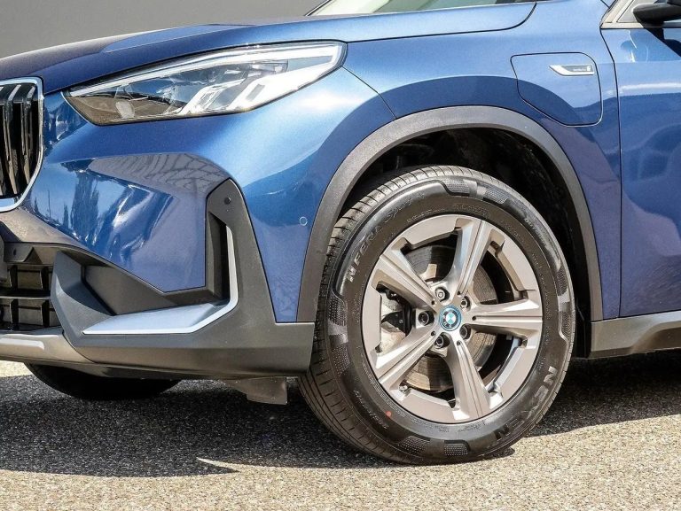 BMW X1 xDrive30e - photo 18