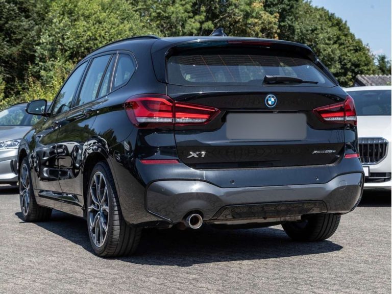 BMW X1 sDrive20i xLine - photo 2