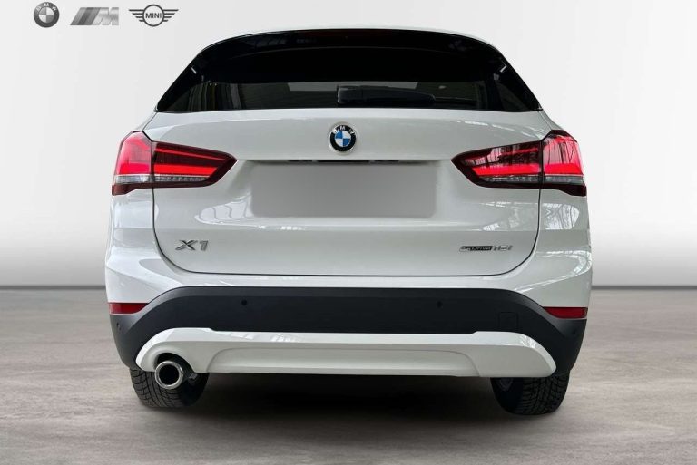 BMW X1 sDrive18i Advantage - photo 5