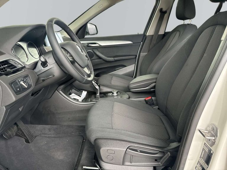 BMW X1 sDrive18i Advantage - photo 7