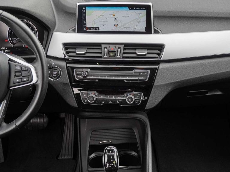 BMW X1 sDrive20i M Sport - photo 8
