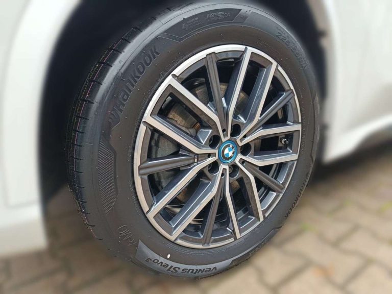 BMW X1 xDrive30e M Sport - photo 11
