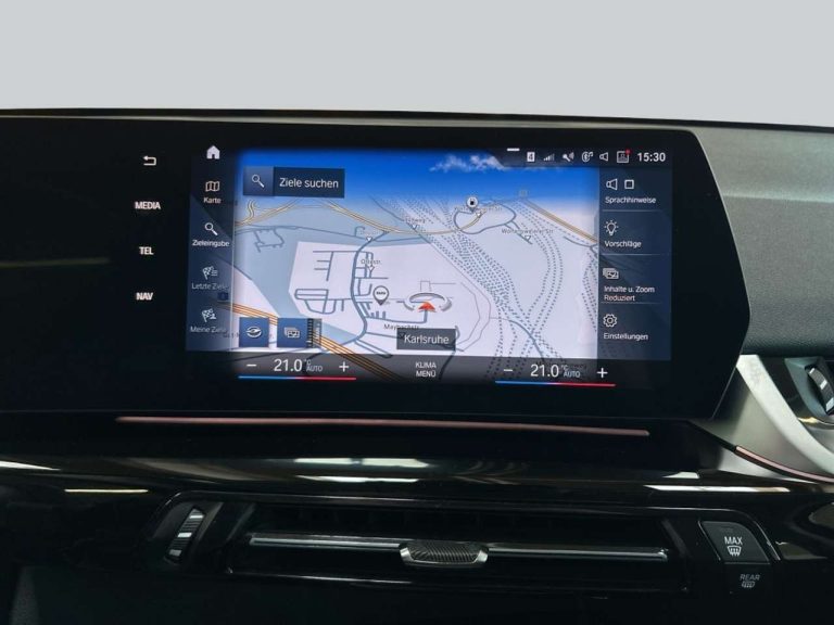 BMW X1 sDrive18i - photo 13
