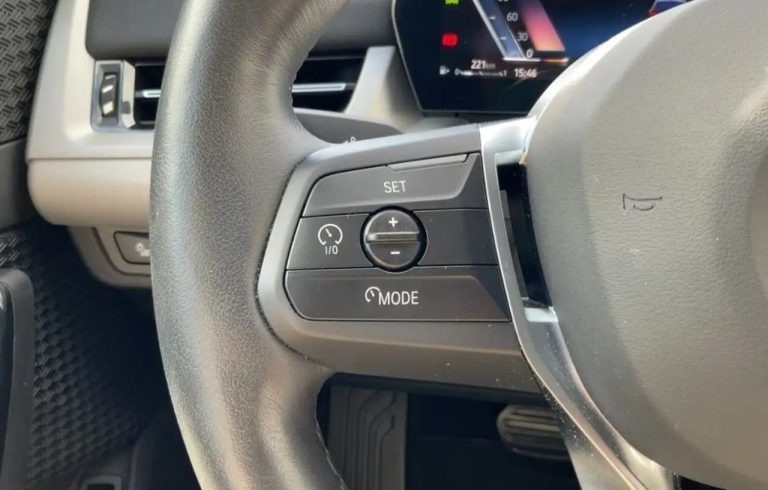 BMW X1 sDrive18i - photo 13