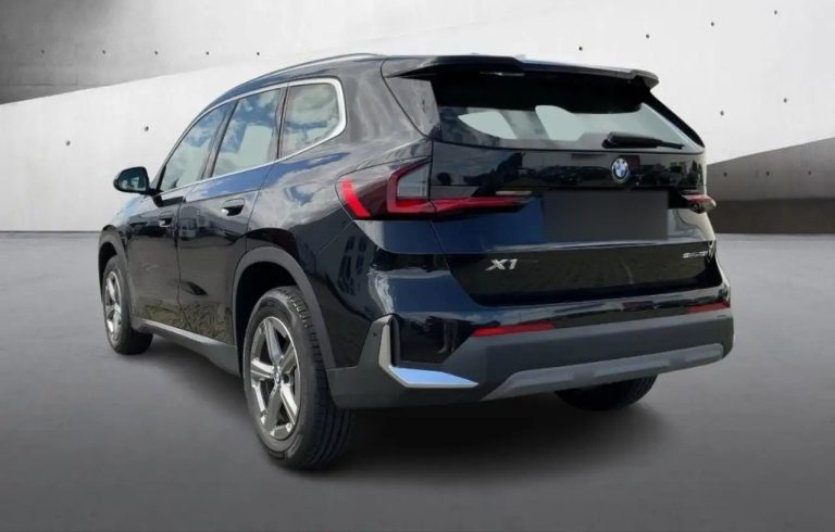 BMW X1 sDrive18i - photo 3